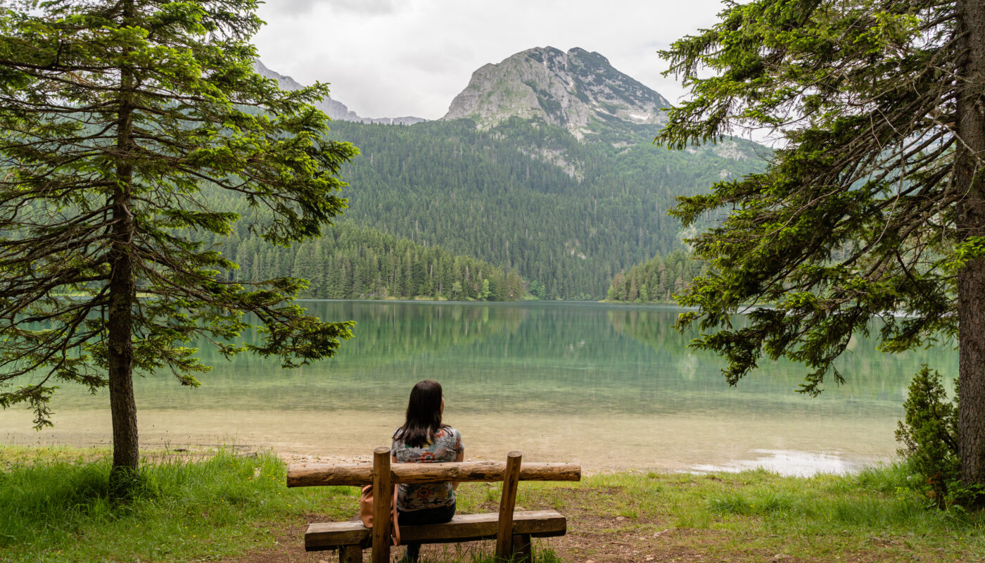 https://www.magnific.com/free-photo/female-sitting-wooden-bench-durmitor-national-park-montenegro_17530048.htm#fromView=search&page=1&position=30&uuid=7a18f545-5361-40cb-932f-b1c02f544b7a&query=The+Most+Peaceful+Stays+in+Alpbach+for+Rest+and+Relaxation
