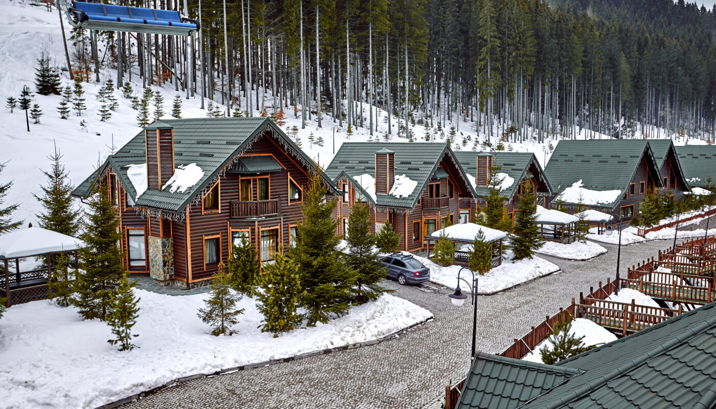 https://www.freepik.com/free-photo/winter-vacation-holiday-wooden-house-mountains-covered-with-snow-blue-sky-skis-front-house_27213055.htm#fromView=search&page=1&position=7&uuid=66797a16-4f43-4d56-b85c-121828413847&query=Comparing+Amenities+Across+Alpbach%E2%80%99s+Different+Lodging+Options